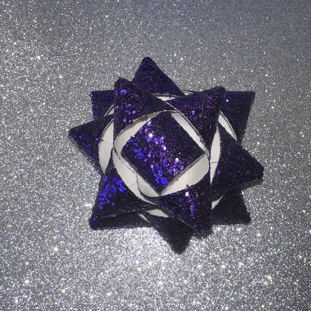 Gift hair bows